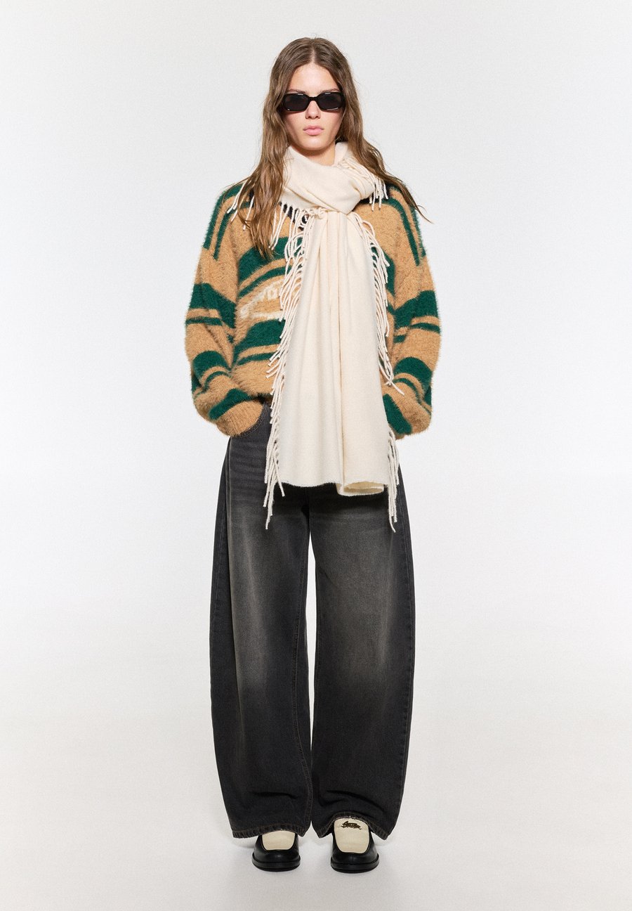 Шарф PULL&BEAR Scarf, Beige
Шарф PULL&BEAR Scarf, Beige