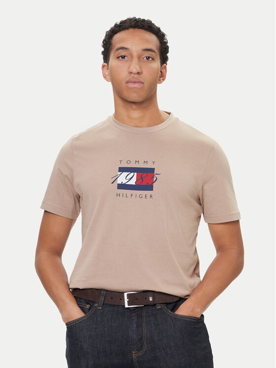 Футболка regular fit Linear Flag MW0MW41338 Tommy Hilfiger, бежевый
Футболка regular fit Linear Flag MW0MW41338 Tommy Hilfiger, бежевый