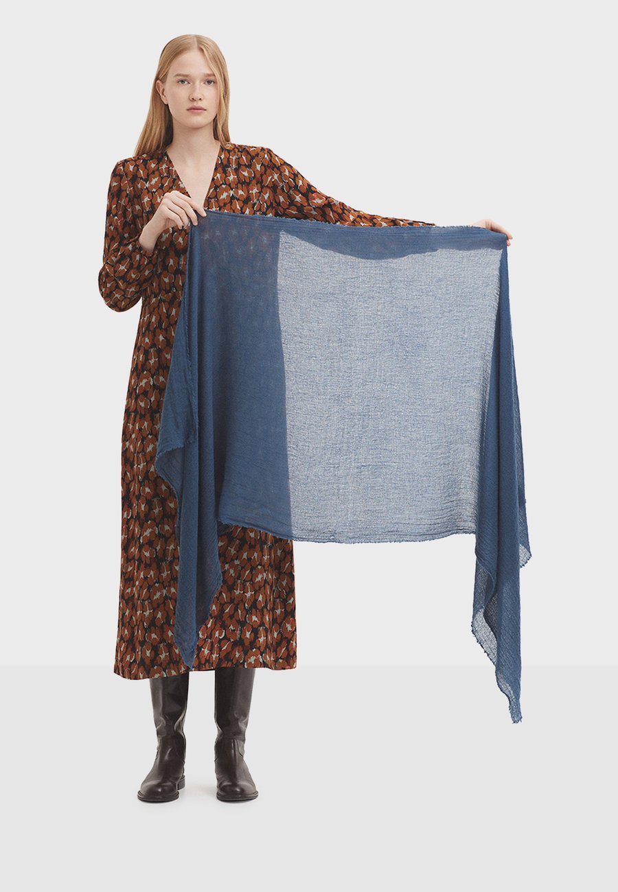 Шарф Nice Things Scarf, Blue
Шарф Nice Things Scarf, Blue