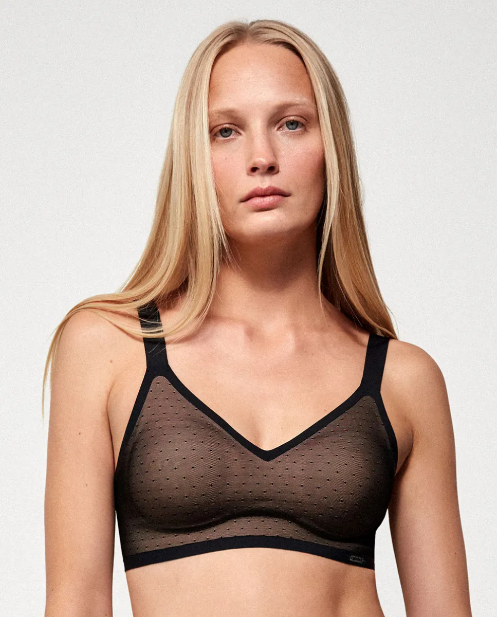 Бюстгальтер без косточек с вынимающейся пеной Gisela, черный
Бюстгальтер без косточек с вынимающейся пеной Gisela, черный