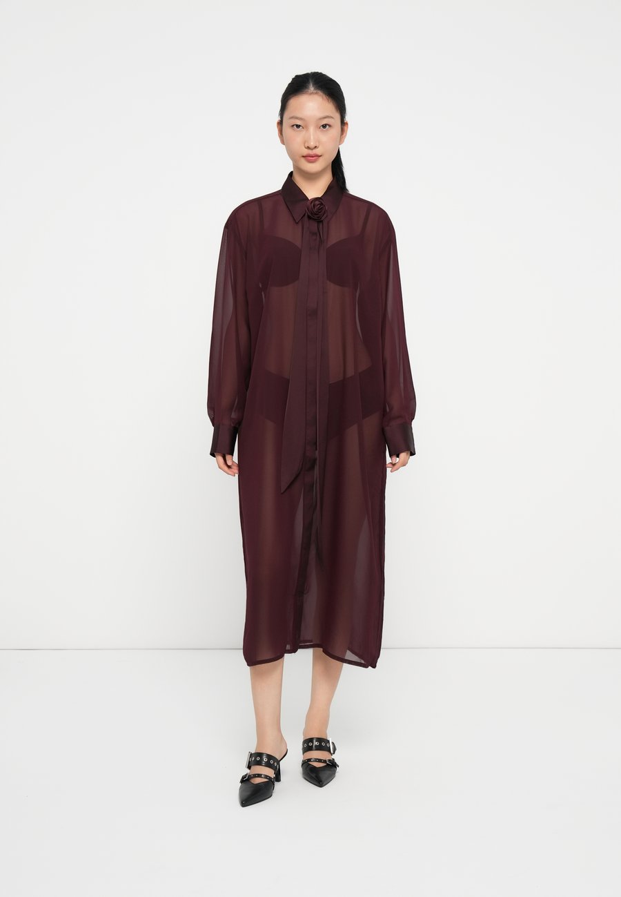 Платье Gestuz LYNNE DRESS, Aronia/Dark Red
Платье Gestuz LYNNE DRESS, Aronia/Dark Red