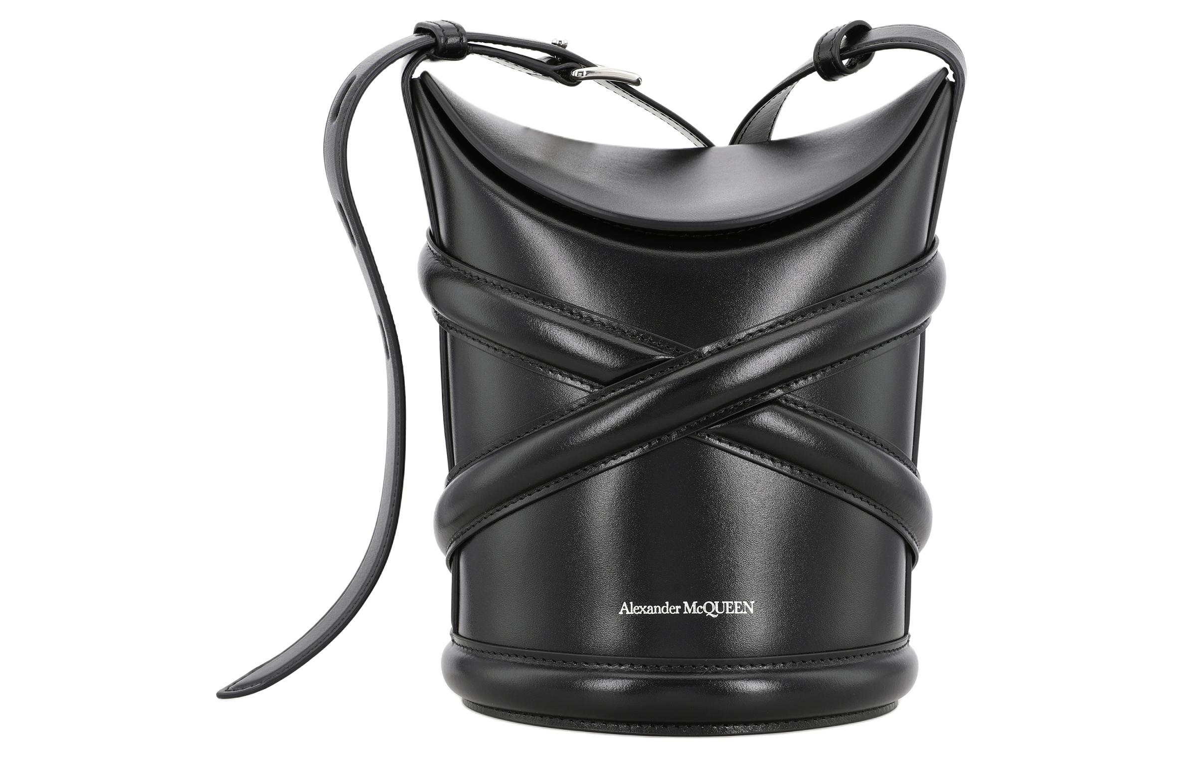 Alexander McQueen Сумка The Curve из телячьей кожи, женская наплечная сумка-кроссбоди черного цвета
Alexander McQueen Сумка The Curve из телячьей кожи, женская наплечная сумка-кроссбоди черного цвета