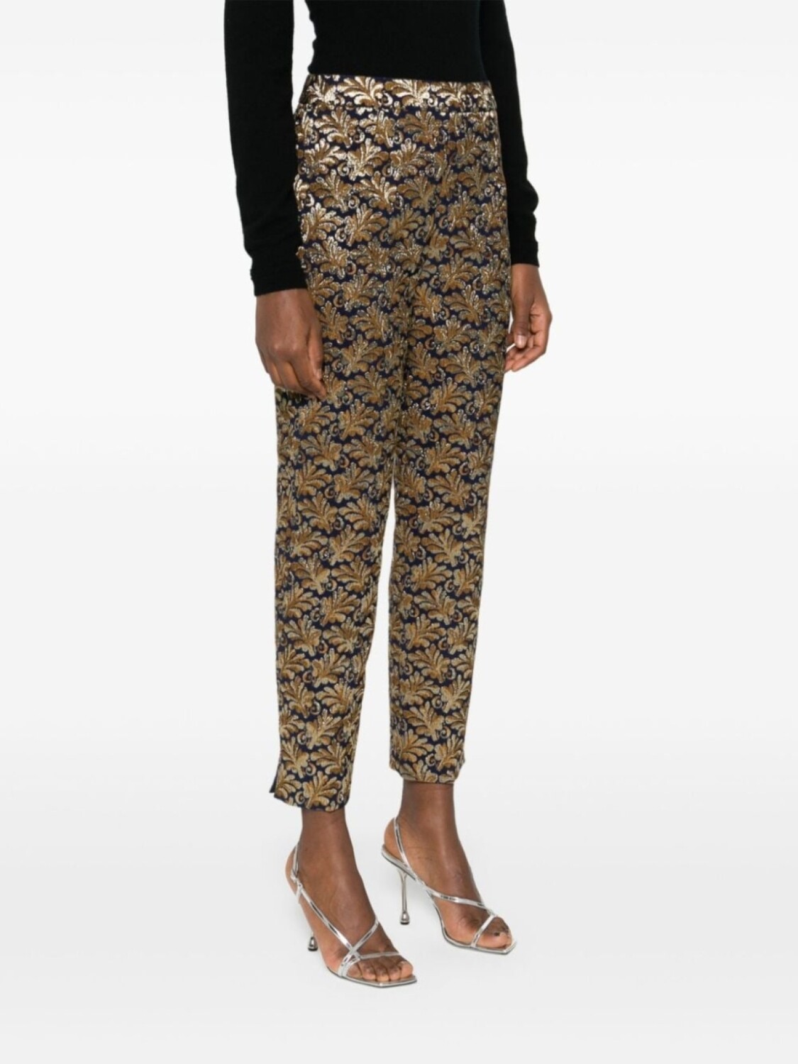 Prada укороченные брюки с узорчатым жаккардом, золотистый
Prada укороченные брюки с узорчатым жаккардом, золотистый