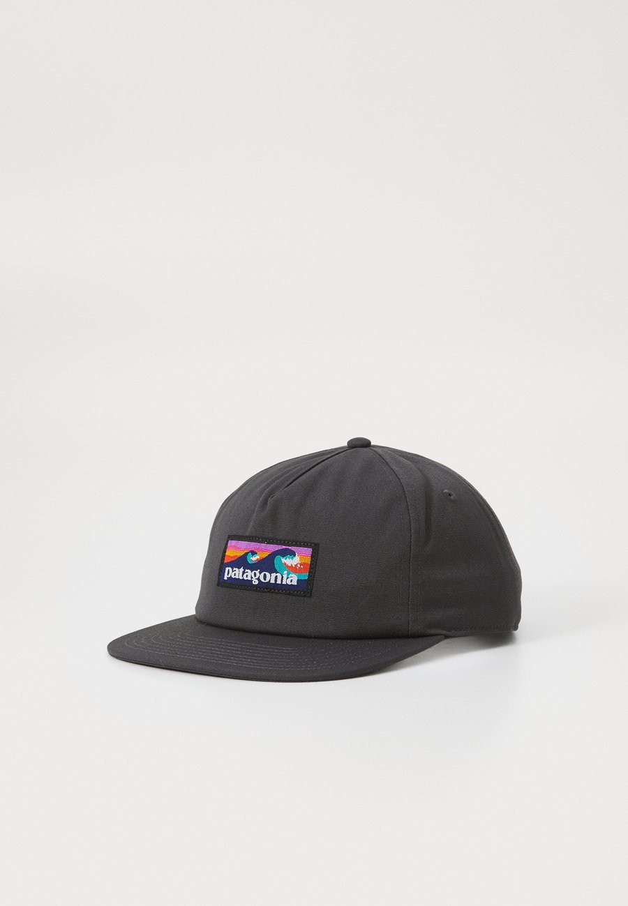 Бейсболка Patagonia BOARDSHORT LABEL FUNFARER UNISEX, Ink Black/Black
Бейсболка Patagonia BOARDSHORT LABEL FUNFARER UNISEX, Ink Black/Black