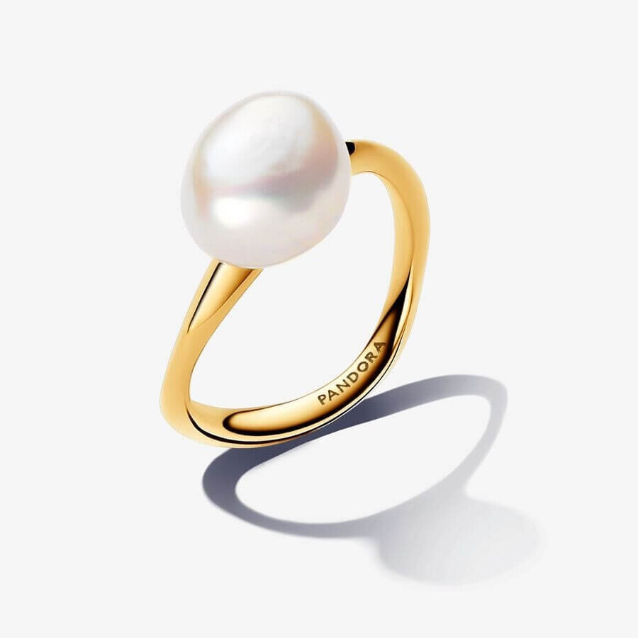 Кольцо Pandora Essence Baroque Treated Freshwater Cultured Pearl, золото
Кольцо Pandora Essence Baroque Treated Freshwater Cultured Pearl, золото
