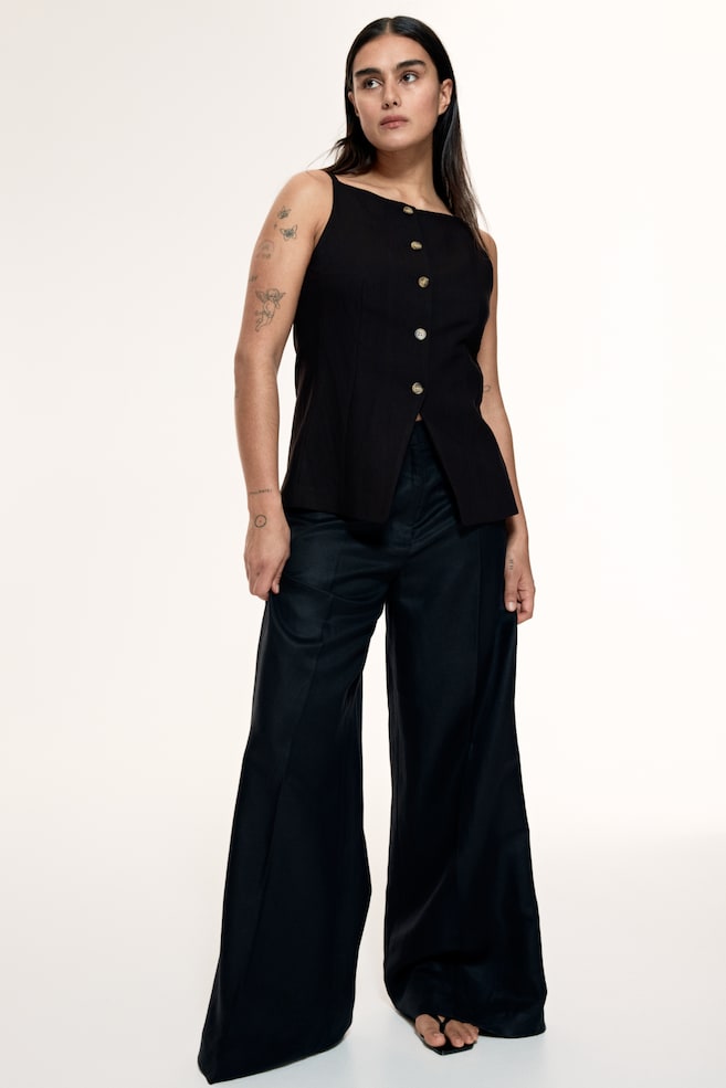 Жилет пошитый на заказ H&M, черный
Жилет пошитый на заказ H&M, черный