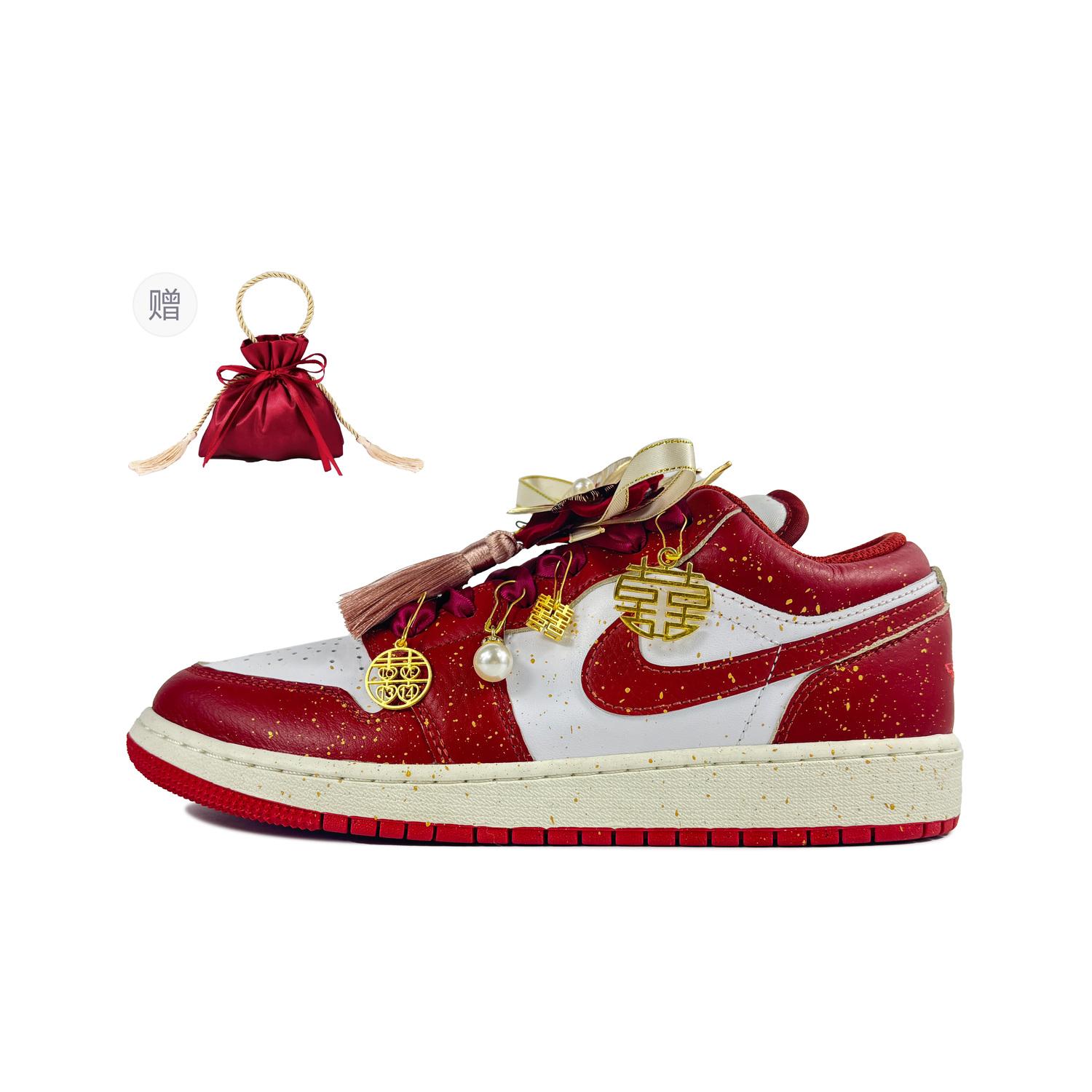 Jordan Эйр 1 противоскользящие износостойкие низкие винтажные баскетбольные кроссовки унисекс красно-белые, цвет Red White
Jordan Эйр 1 противоскользящие износостойкие низкие винтажные баскетбольные кроссовки унисекс красно-белые, цвет Red White