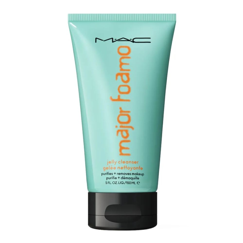 Гель-пена для умывания MAC Major Foamo Jelly Cleanser
Гель-пена для умывания MAC Major Foamo Jelly Cleanser