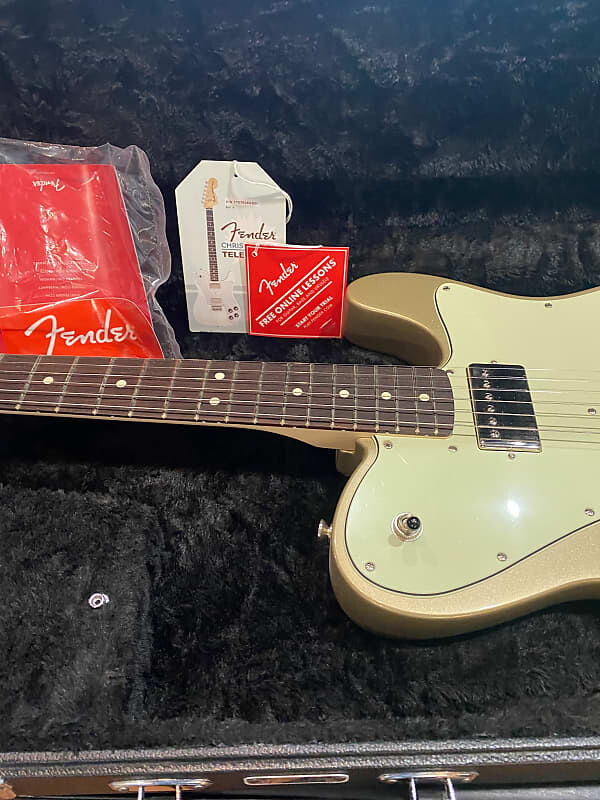 Fender Chris Shiflett Artist Series Signature Telecaster Deluxe #MX22228213 7 фунтов, 14,3 унции
Fender Chris Shiflett Artist Series Signature Telecaster Deluxe #MX22228213 7 фунтов, 14,3 унции