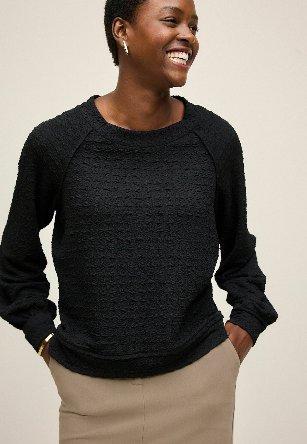 Джемпер TEXTURED REGULAR FIT Next, черный
Джемпер TEXTURED REGULAR FIT Next, черный