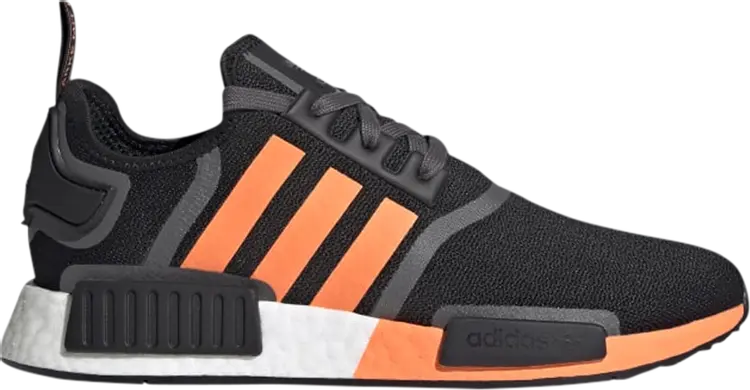 Кроссовки Adidas NMD_R1 'Black Screaming Orange', черный
Кроссовки Adidas NMD_R1 'Black Screaming Orange', черный
