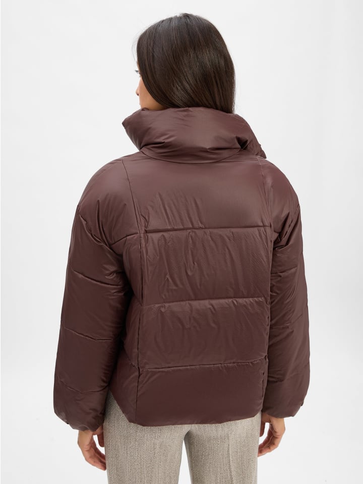 Стеганая куртка Серафина каштанового цвета mbyM
Стеганая куртка Серафина каштанового цвета mbyM