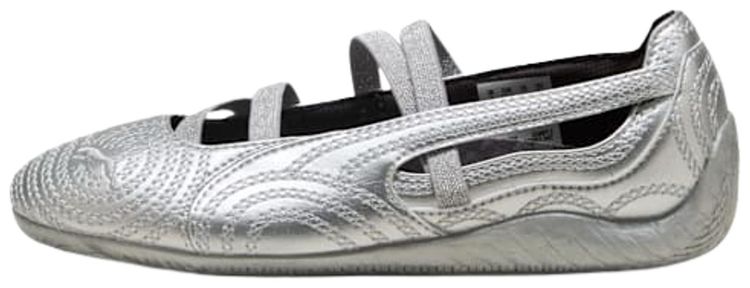 Детские балетные тапочки Wicked x Puma Speedcat Silver Slippers
Детские балетные тапочки Wicked x Puma Speedcat Silver Slippers