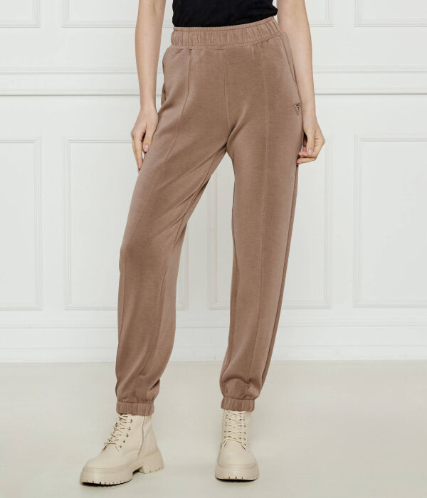 Спортивные брюки женские Guess Active на резинке, бежевый
Спортивные брюки женские Guess Active на резинке, бежевый