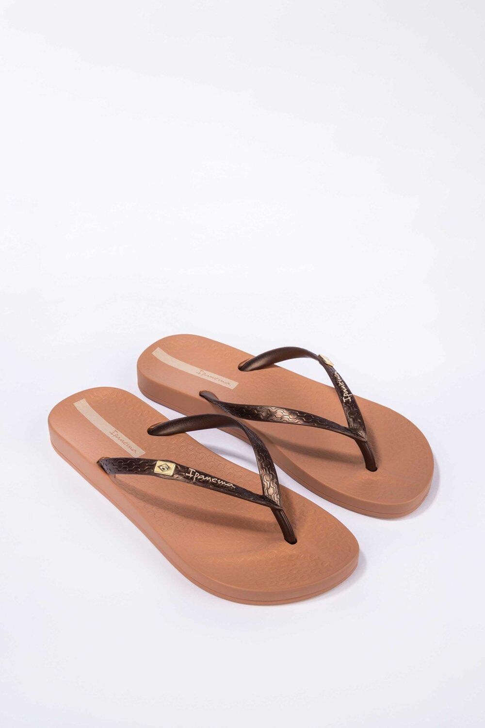 Анатомические шлепанцы Brazil Bronze Tan Debenhams, бронза
Анатомические шлепанцы Brazil Bronze Tan Debenhams, бронза