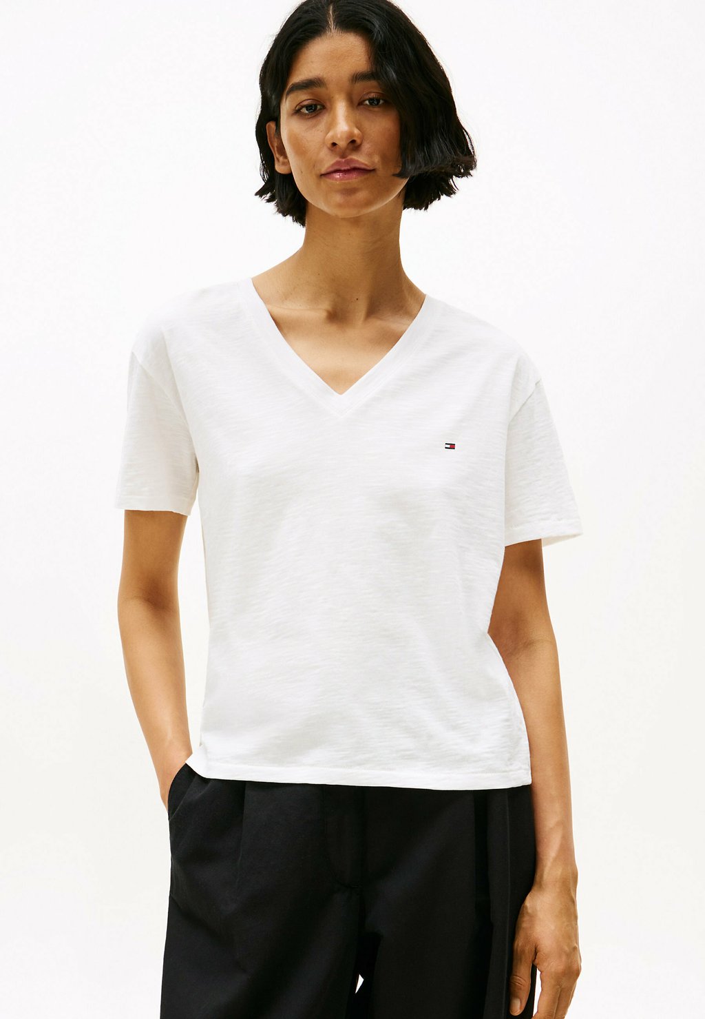 Базовая футболка TEXTURED V-NECK Tommy Hilfiger, белый
Базовая футболка TEXTURED V-NECK Tommy Hilfiger, белый