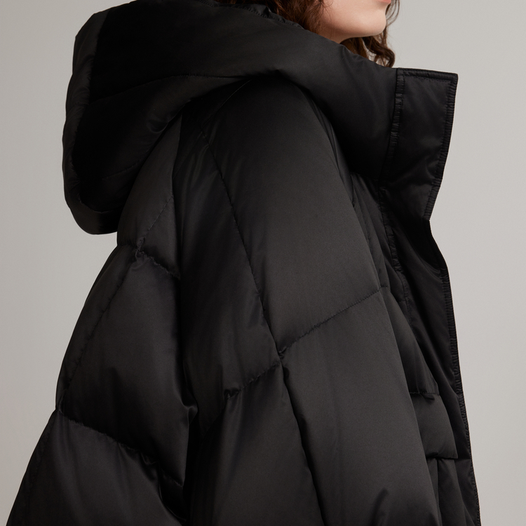 ELLE Пуховик Women's Black Hooded Moderate
ELLE Пуховик Women's Black Hooded Moderate