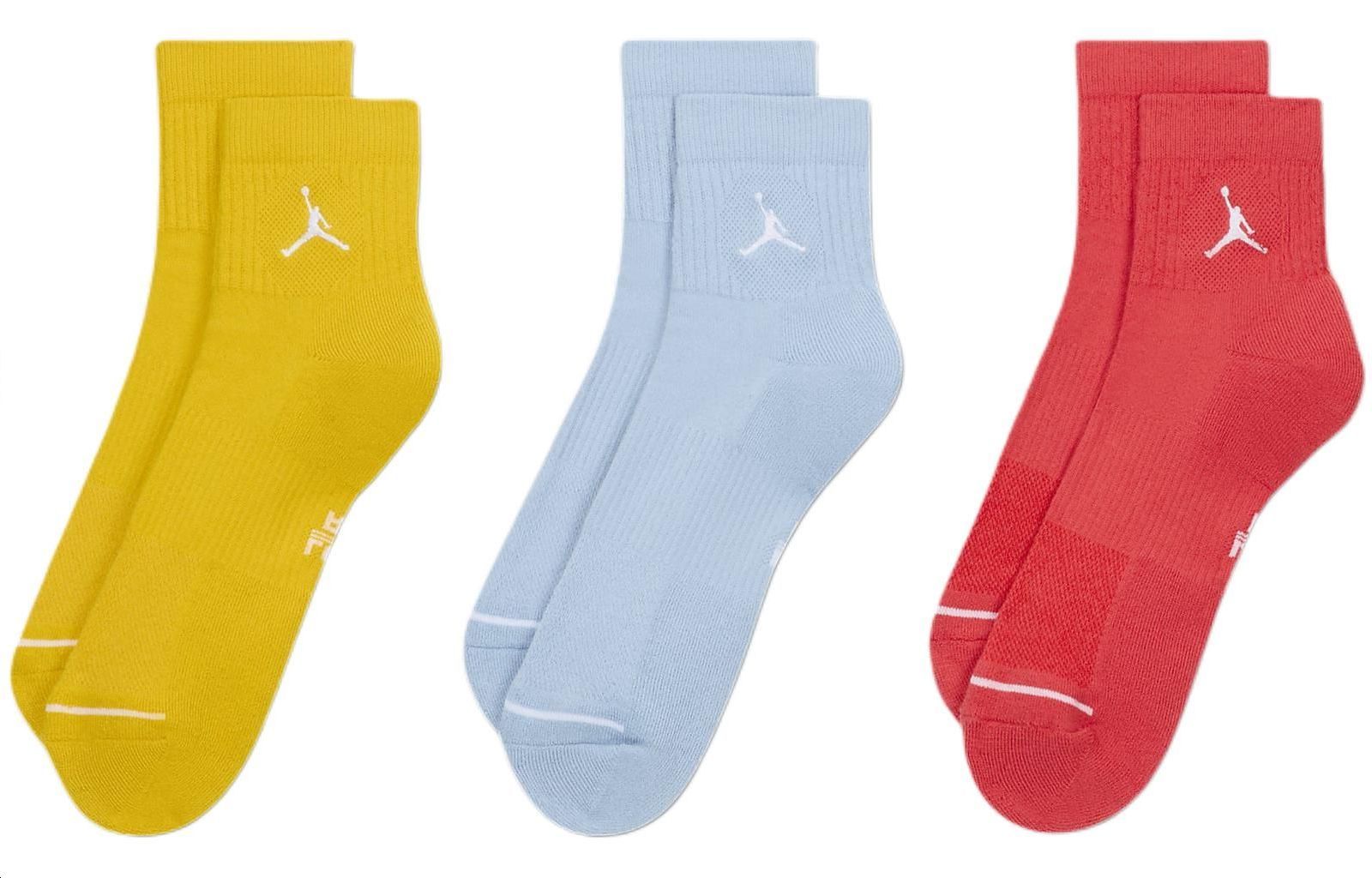 Носки Crew Unisex 3 шт Jordan, set (красный+синий+желтый)
Носки Crew Unisex 3 шт Jordan, set (красный+синий+желтый)