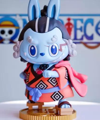 Фигурка POP MART Labubu The Monsters X One Piece Jinbe
Фигурка POP MART Labubu The Monsters X One Piece Jinbe