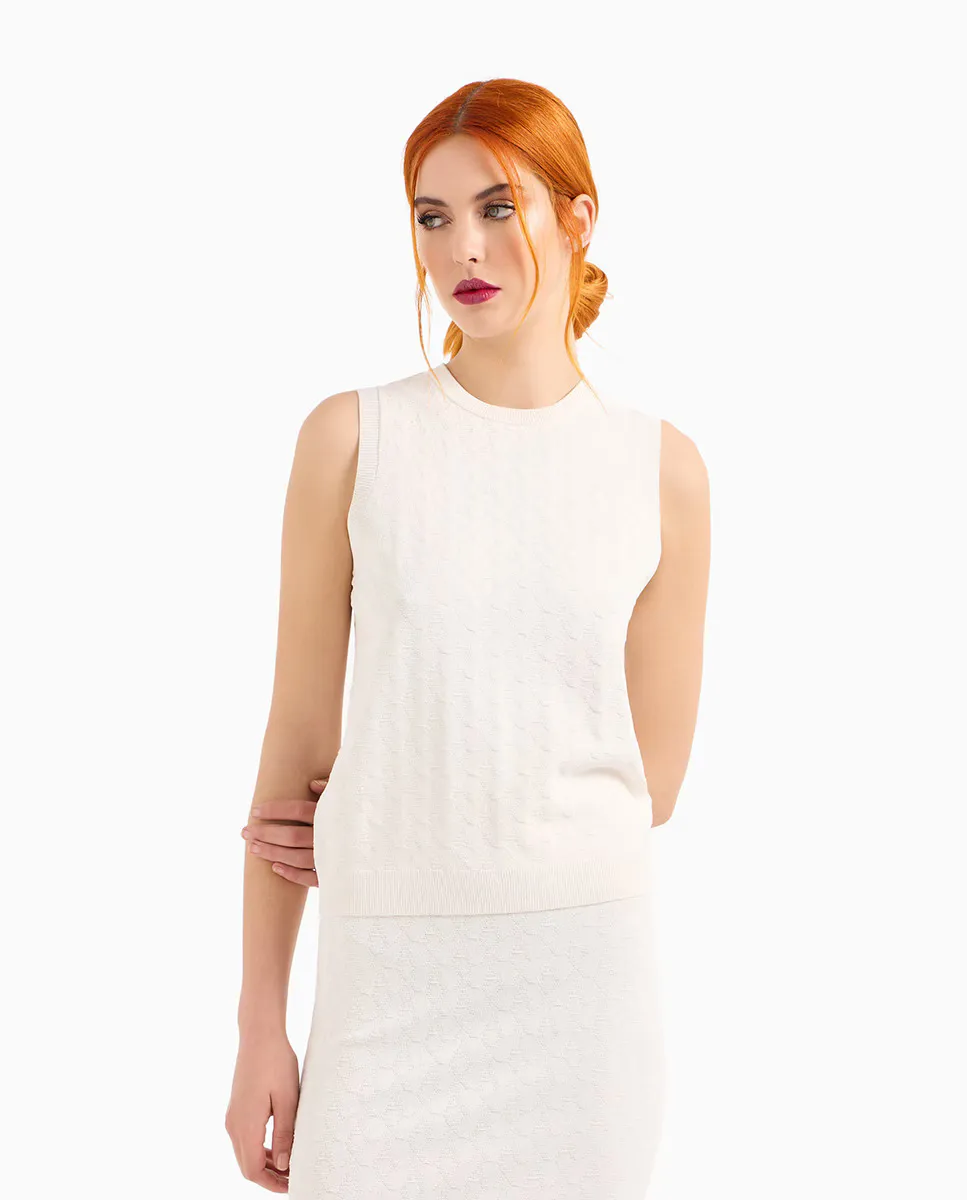 Женский топ без рукавов из вискозной вязки с жаккардовым логотипом Armani Exchange, белый
Женский топ без рукавов из вискозной вязки с жаккардовым логотипом Armani Exchange, белый