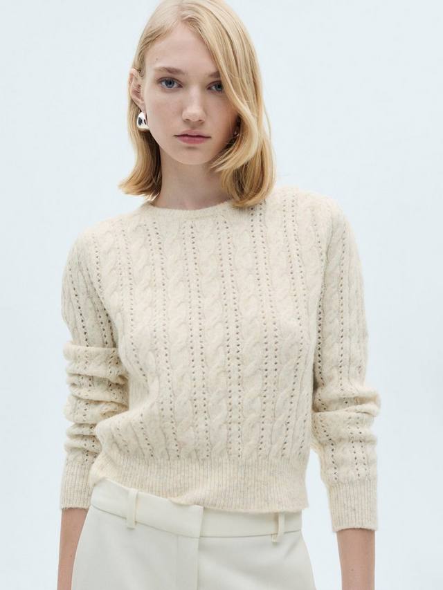 Свитер cuchi из смеси шерсти Mango, светло-бежевый
Свитер cuchi из смеси шерсти Mango, светло-бежевый