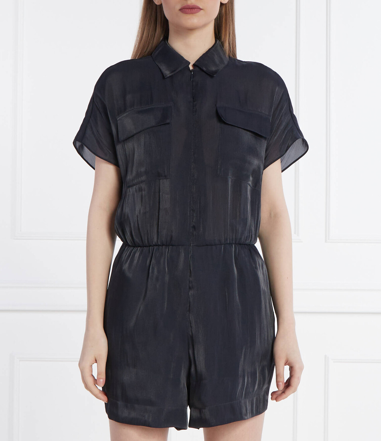 Комбинезон Armani Exchange Regular Fit, темно-синий
Комбинезон Armani Exchange Regular Fit, темно-синий