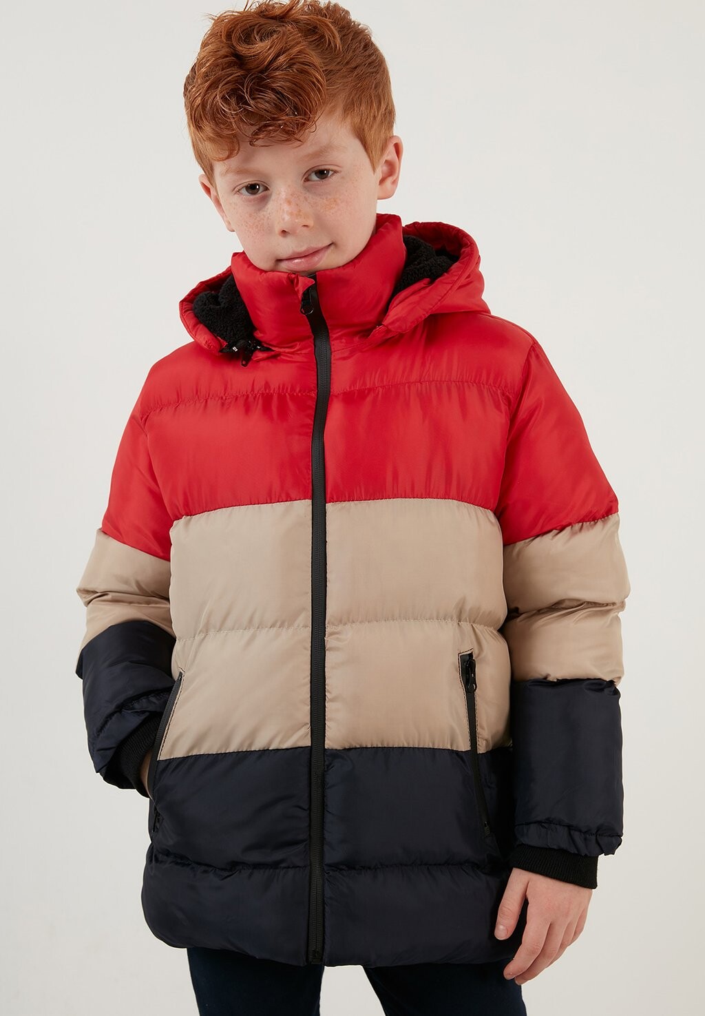 Зимнее пальто Removable Hooded Inflatable LELA, цвет red-stone colored-navy blue
Зимнее пальто Removable Hooded Inflatable LELA, цвет red-stone colored-navy blue