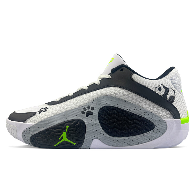 Баскетбольные кроссовки Tatum 2 мужские низкие черные/зеленые Jordan
Баскетбольные кроссовки Tatum 2 мужские низкие черные/зеленые Jordan
