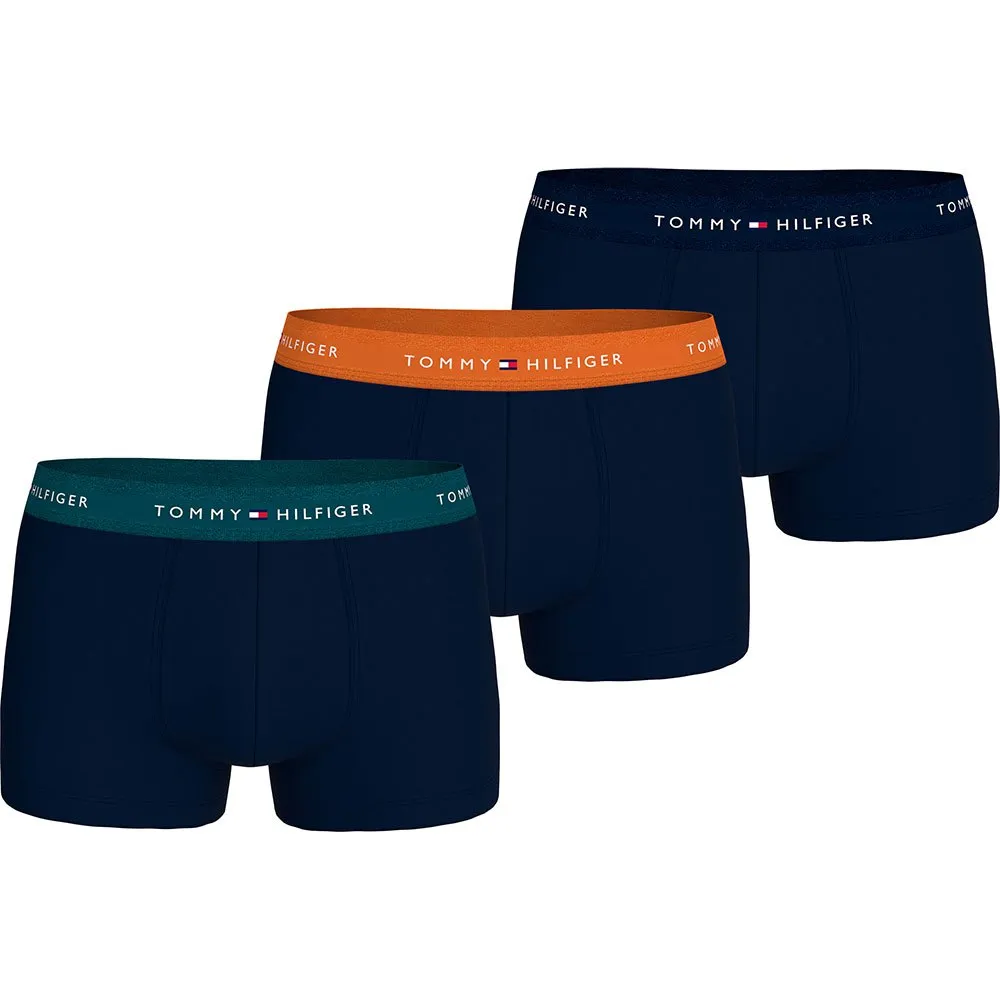 Боксеры 3 шт Tommy Hilfiger Signature Essential, синий
Боксеры 3 шт Tommy Hilfiger Signature Essential, синий