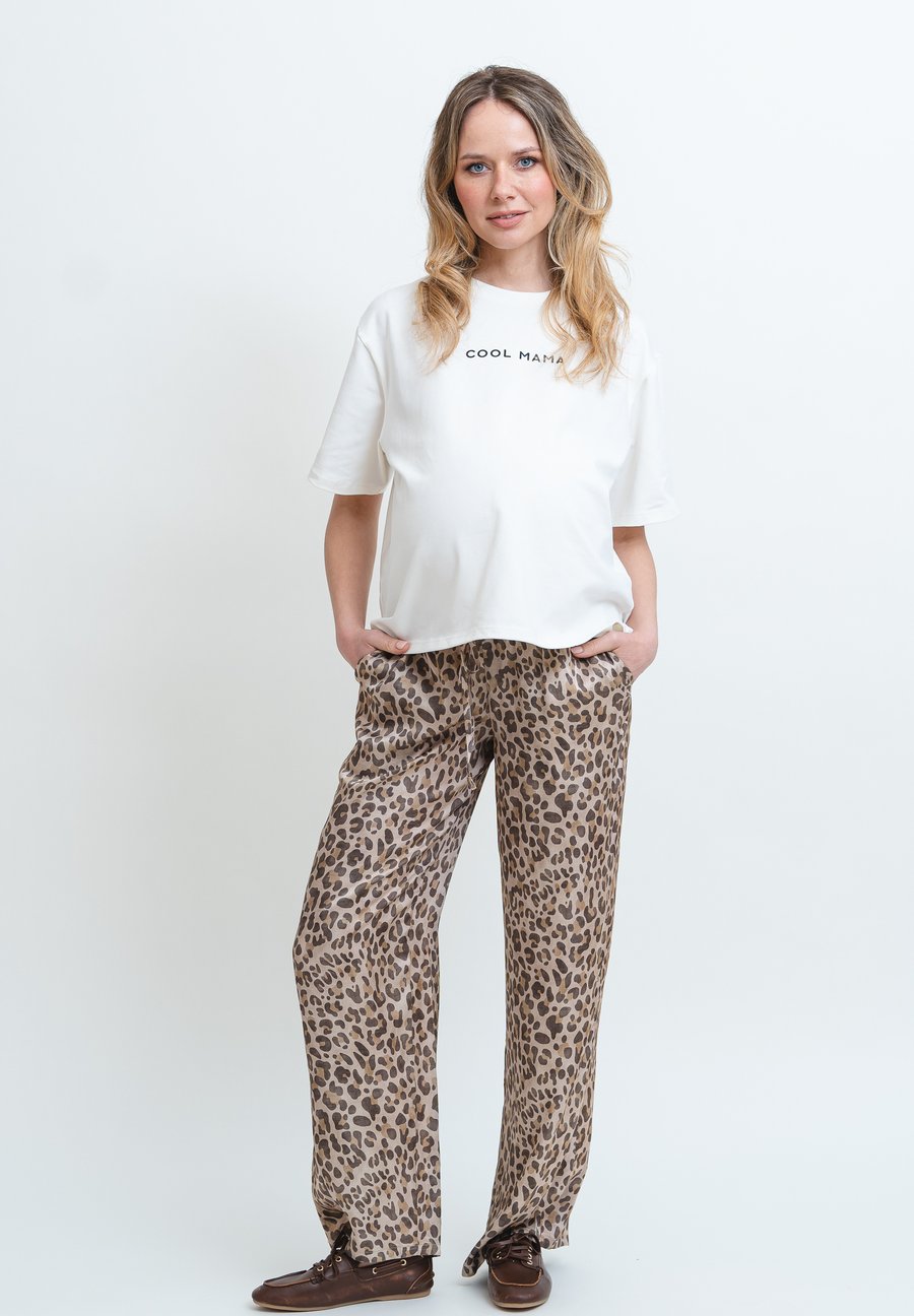 Футболка Cool Mama Print T-shirt, Off-White
Футболка Cool Mama Print T-shirt, Off-White