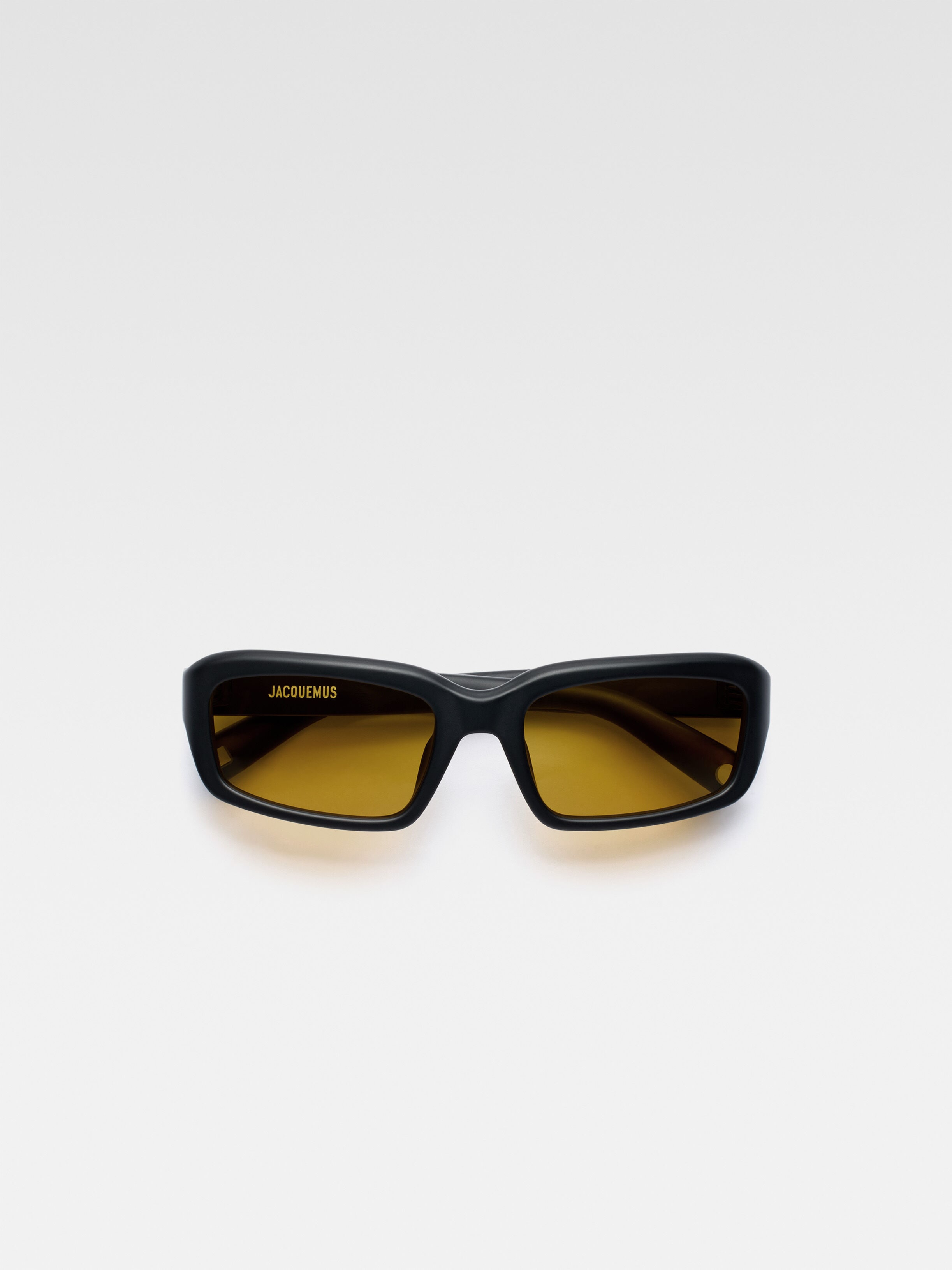 Матовые прямоугольные солнцезащитные очки JACQUEMUS The Marino sunglasses, цвет Black Matt
Матовые прямоугольные солнцезащитные очки JACQUEMUS The Marino sunglasses, цвет Black Matt