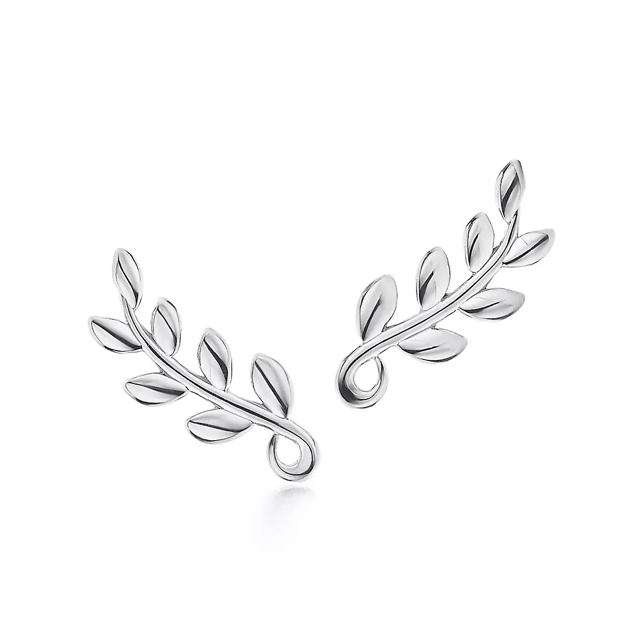 Серьги Tiffany & Co. x Paloma Picasso Olive Leaf Climber, серебро
Серьги Tiffany & Co. x Paloma Picasso Olive Leaf Climber, серебро