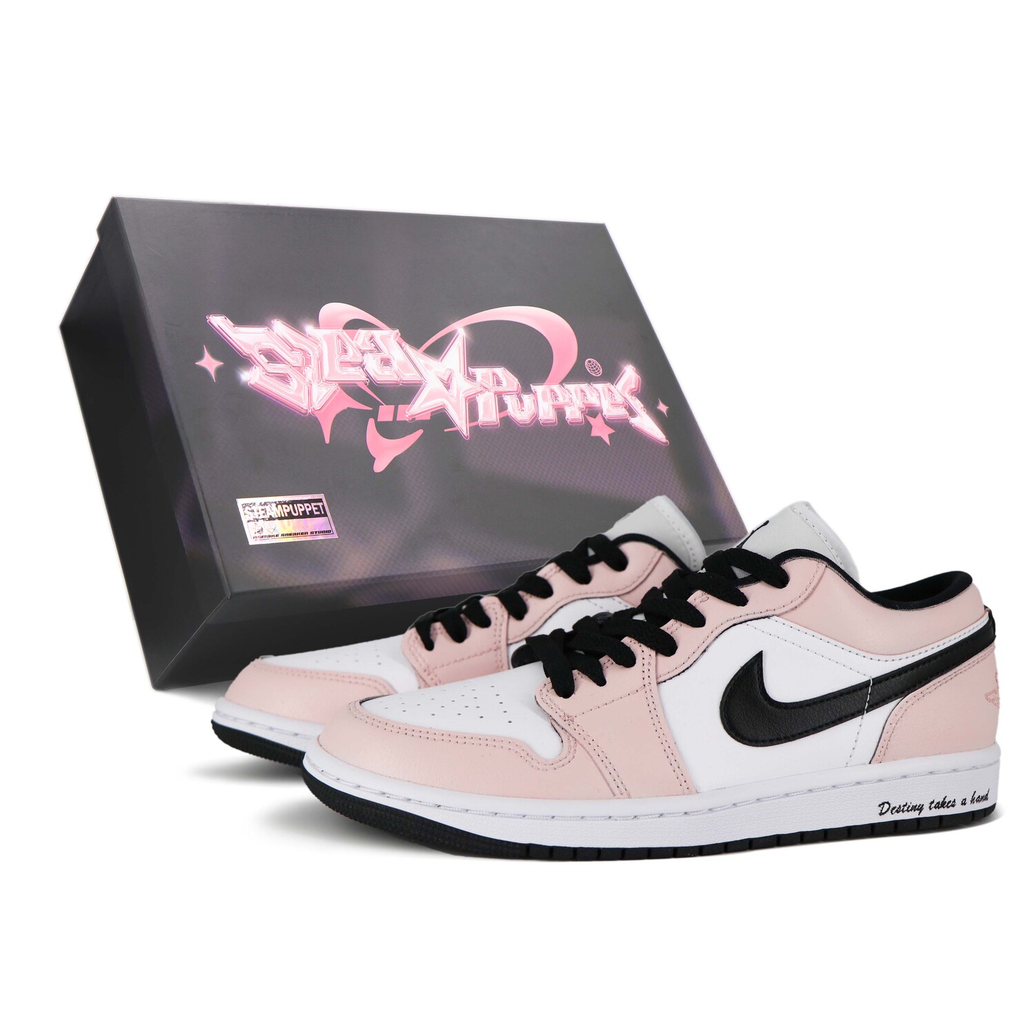 Кроссовки Air Jordan 1 Vintage Basketball Shoes Women's Low-top White/black/pink, цвет Berry cookies
Кроссовки Air Jordan 1 Vintage Basketball Shoes Women's Low-top White/black/pink, цвет Berry cookies