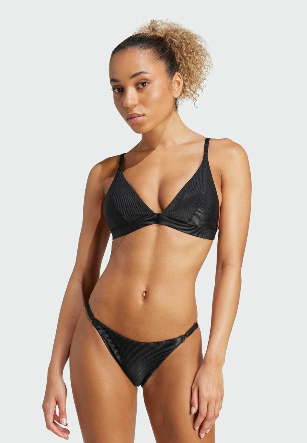 Верх бикини Adidas Sportswear, черный 
Верх бикини Adidas Sportswear, черный