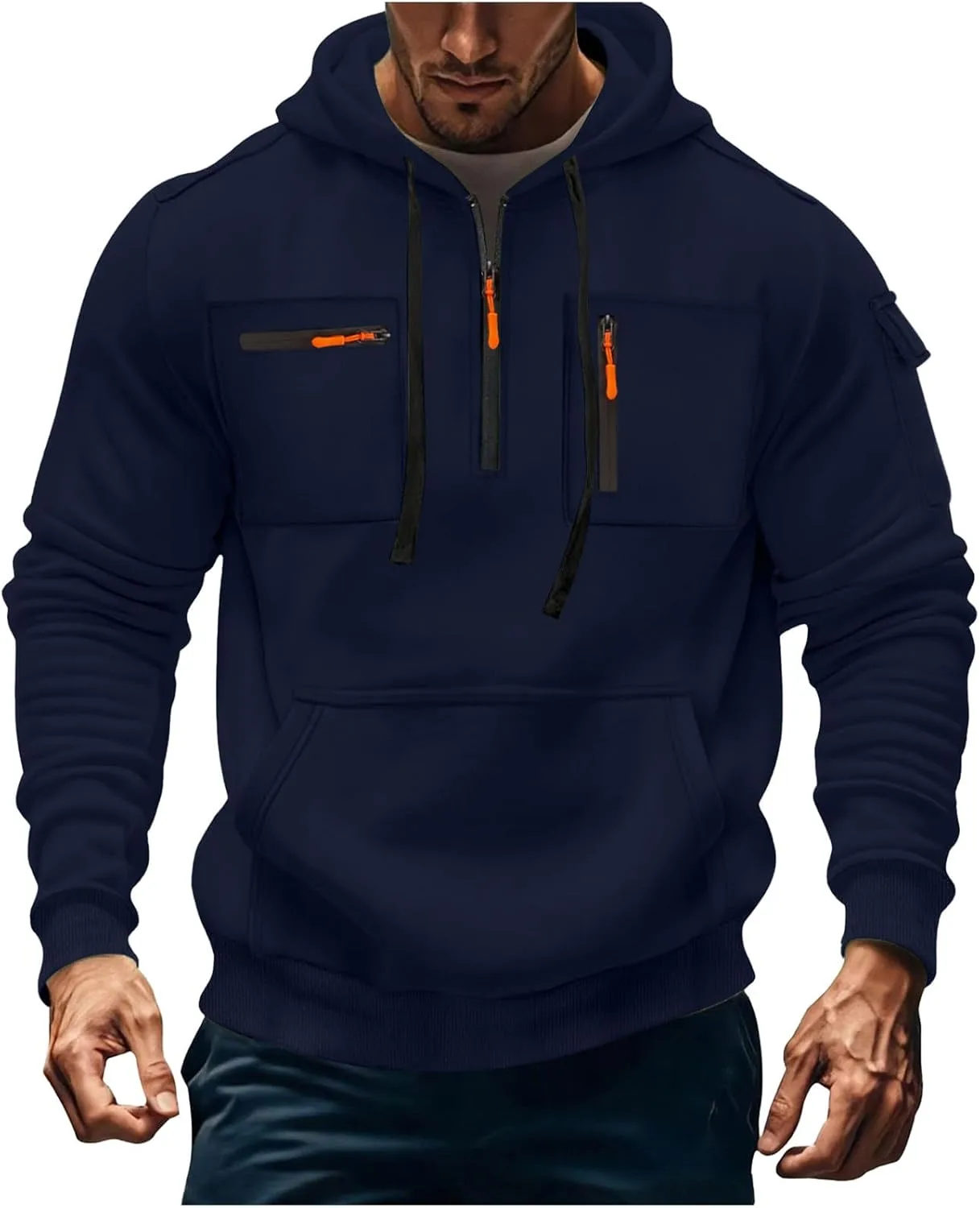 Мужская толстовка с капюшоном на четверть молнии и карманами
Мужская толстовка с капюшоном на четверть молнии и карманами