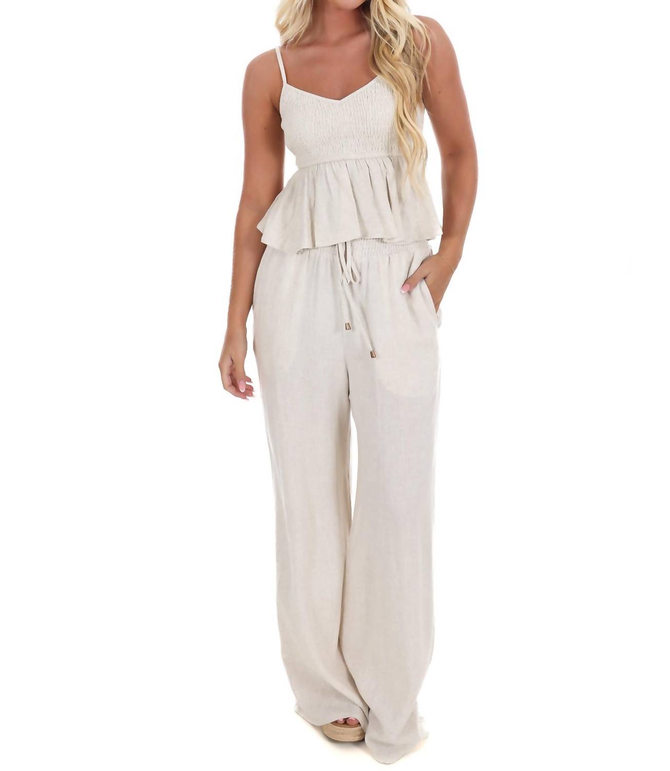 Топ из льна Chasing That Feeling в натуральном цвете ALLIE ROSE
Топ из льна Chasing That Feeling в натуральном цвете ALLIE ROSE