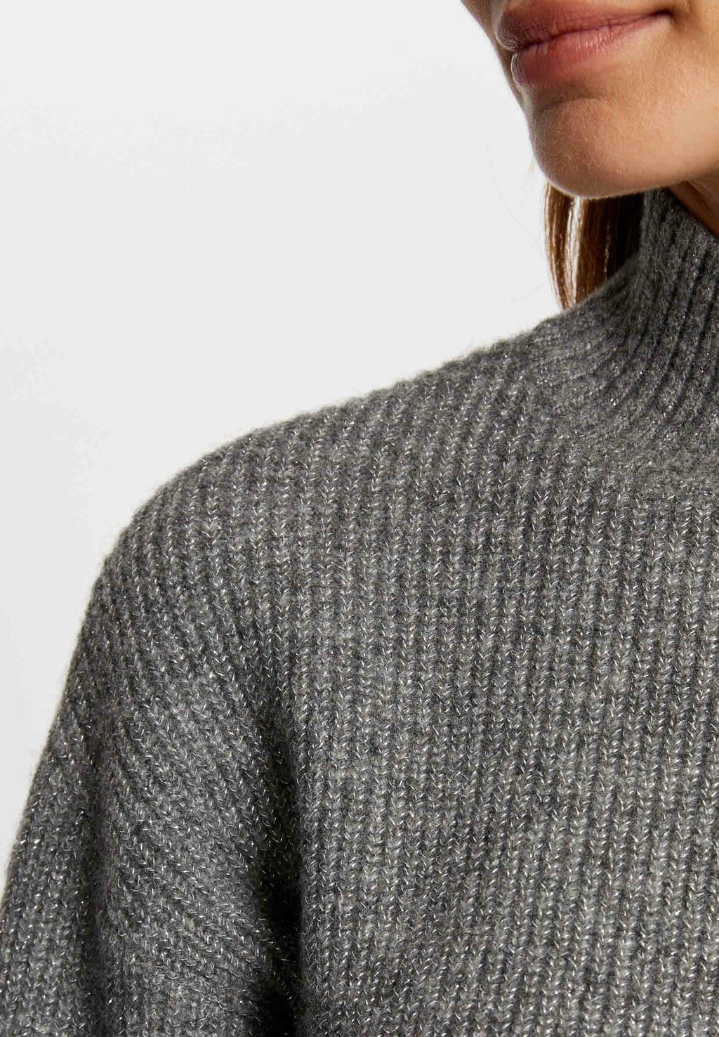 Джемпер LONG-SLEEVED WITH BUTTONS Morgan, серый
Джемпер LONG-SLEEVED WITH BUTTONS Morgan, серый