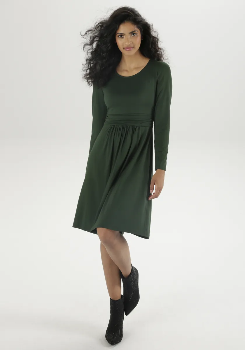 Трикотажное платье Aniston SELECTED с присборенным поясом; однотонные цвета - НОВАЯ КОЛЛЕКЦИЯ, зеленый
Трикотажное платье Aniston SELECTED с присборенным поясом; однотонные цвета - НОВАЯ КОЛЛЕКЦИЯ, зеленый