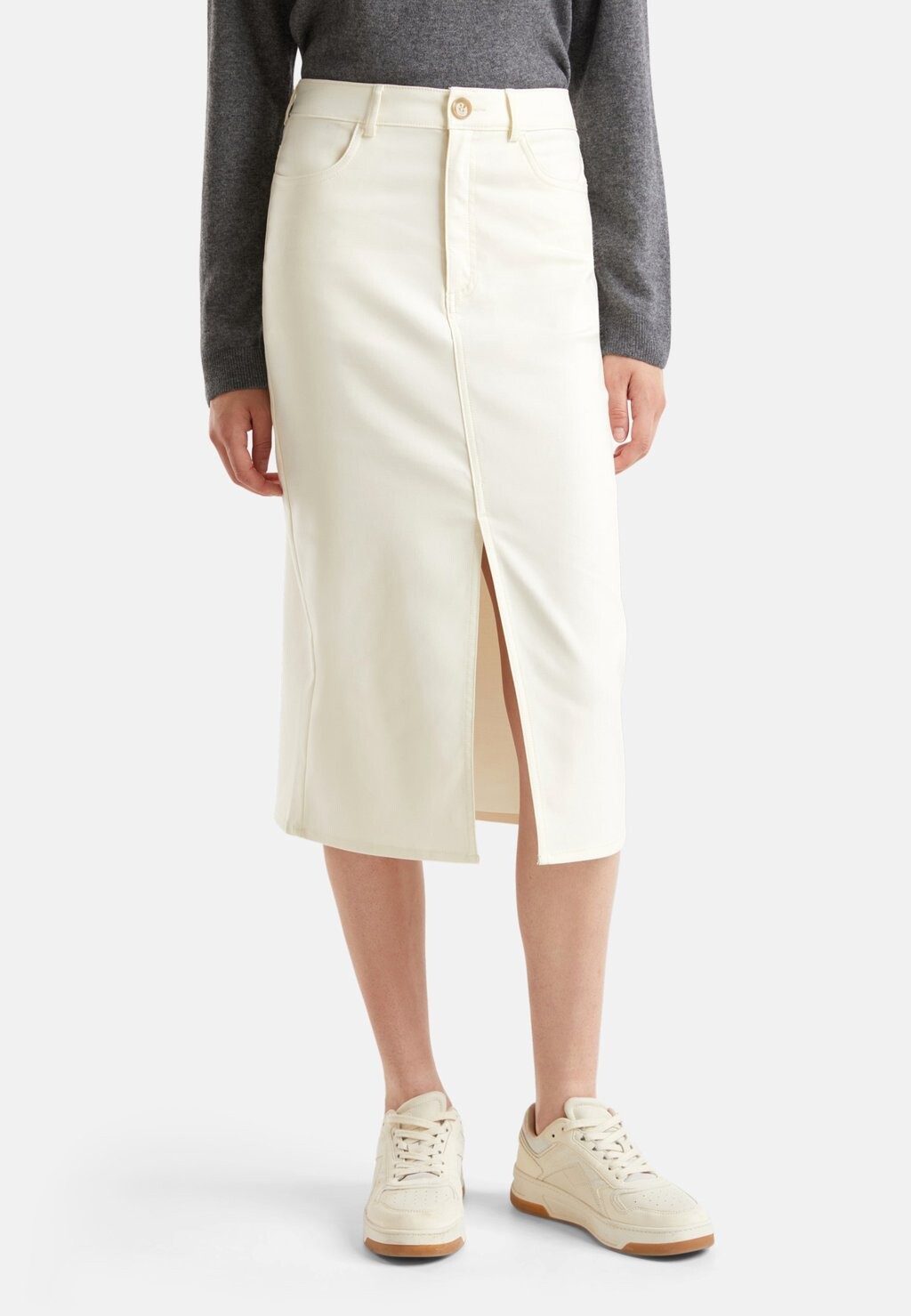 Юбка А-силуэта MIDI WITH CENTRE FRONT SLIT BUTTON AND ZIP FASTENING SLASH POCKETS BELT LOOPS ON WAISTBAND United Colors of Benetton, белый
Юбка А-силуэта MIDI WITH CENTRE FRONT SLIT BUTTON AND ZIP FASTENING SLASH POCKETS BELT LOOPS ON WAISTBAND United Colors of Benetton, белый