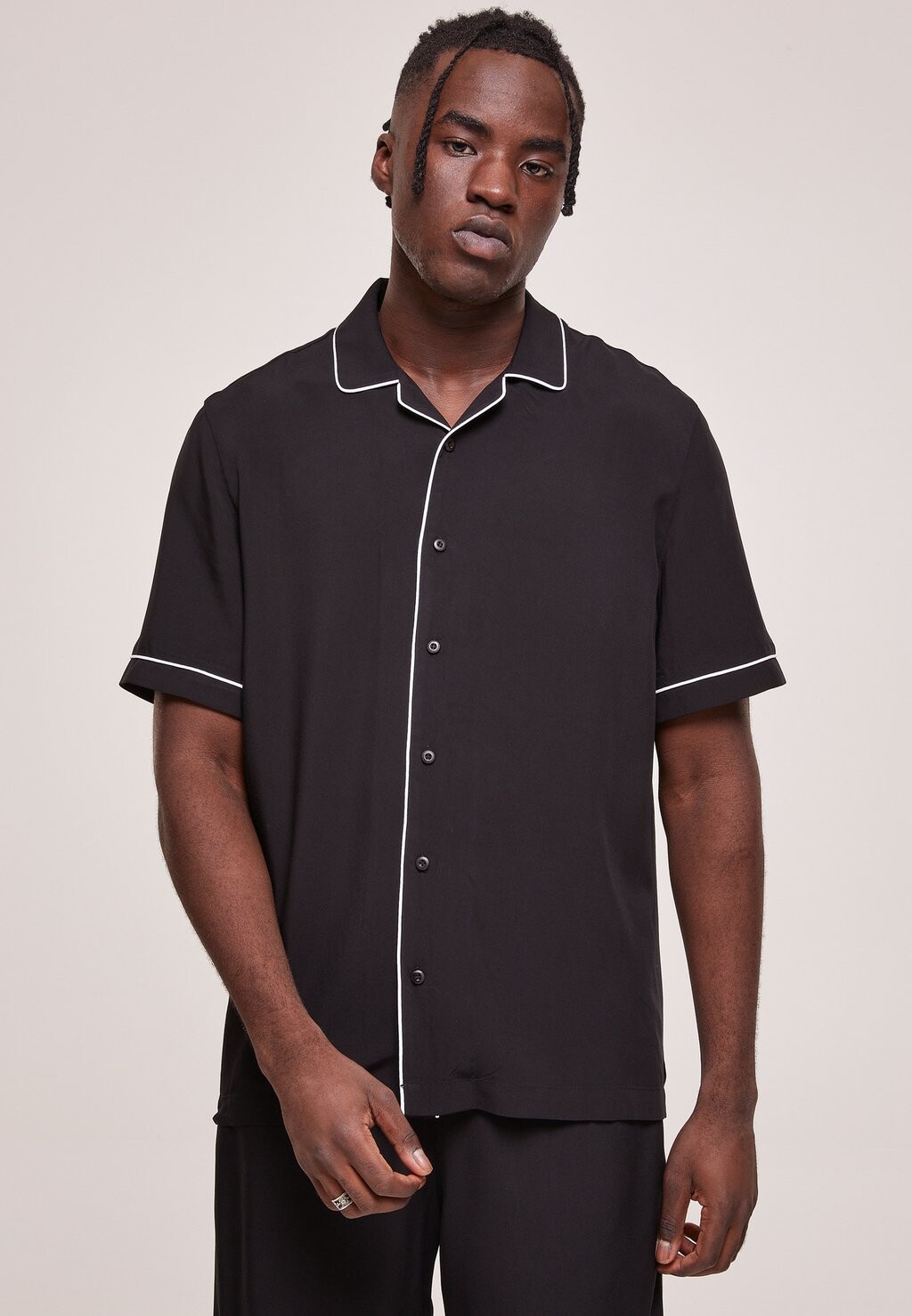 Рубашка BOWLING Urban Classics, черный
Рубашка BOWLING Urban Classics, черный