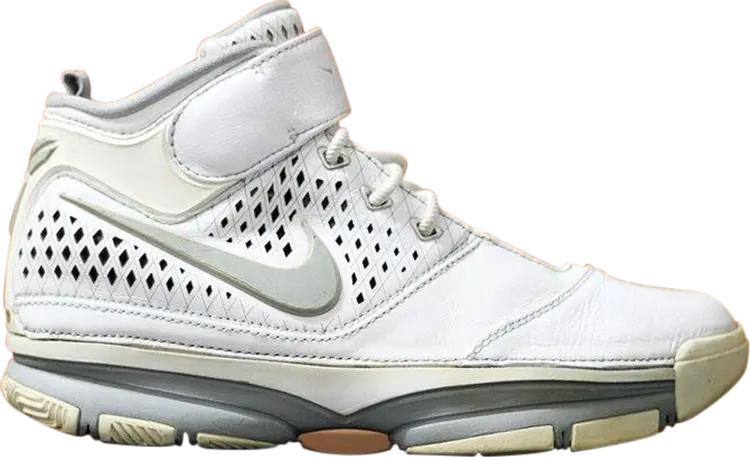 Кроссовки Nike Zoom Kobe 2 'Shark', белый
Кроссовки Nike Zoom Kobe 2 'Shark', белый