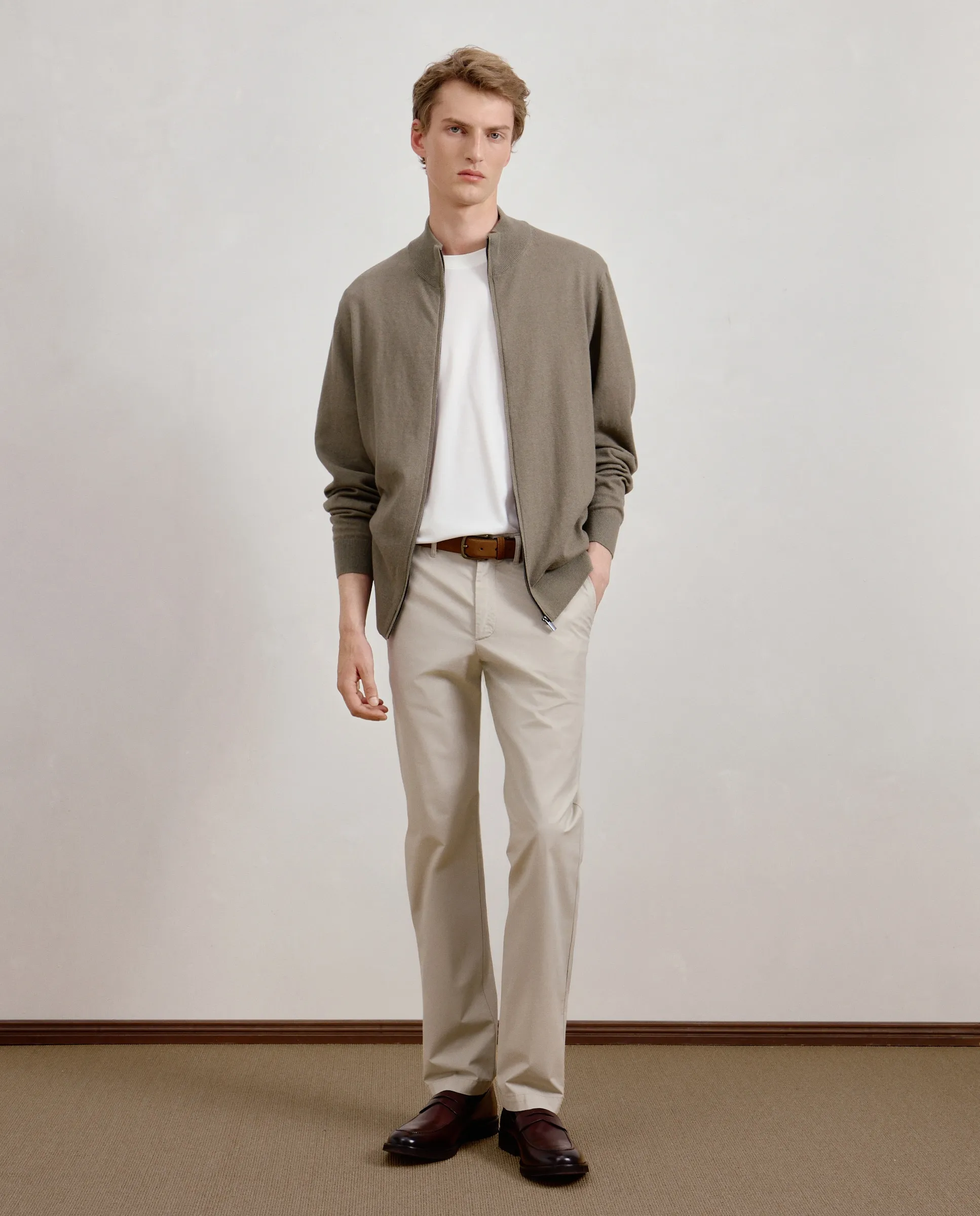 Свитер с воротником поло мужской Dustin, зеленый
Свитер с воротником поло мужской Dustin, зеленый