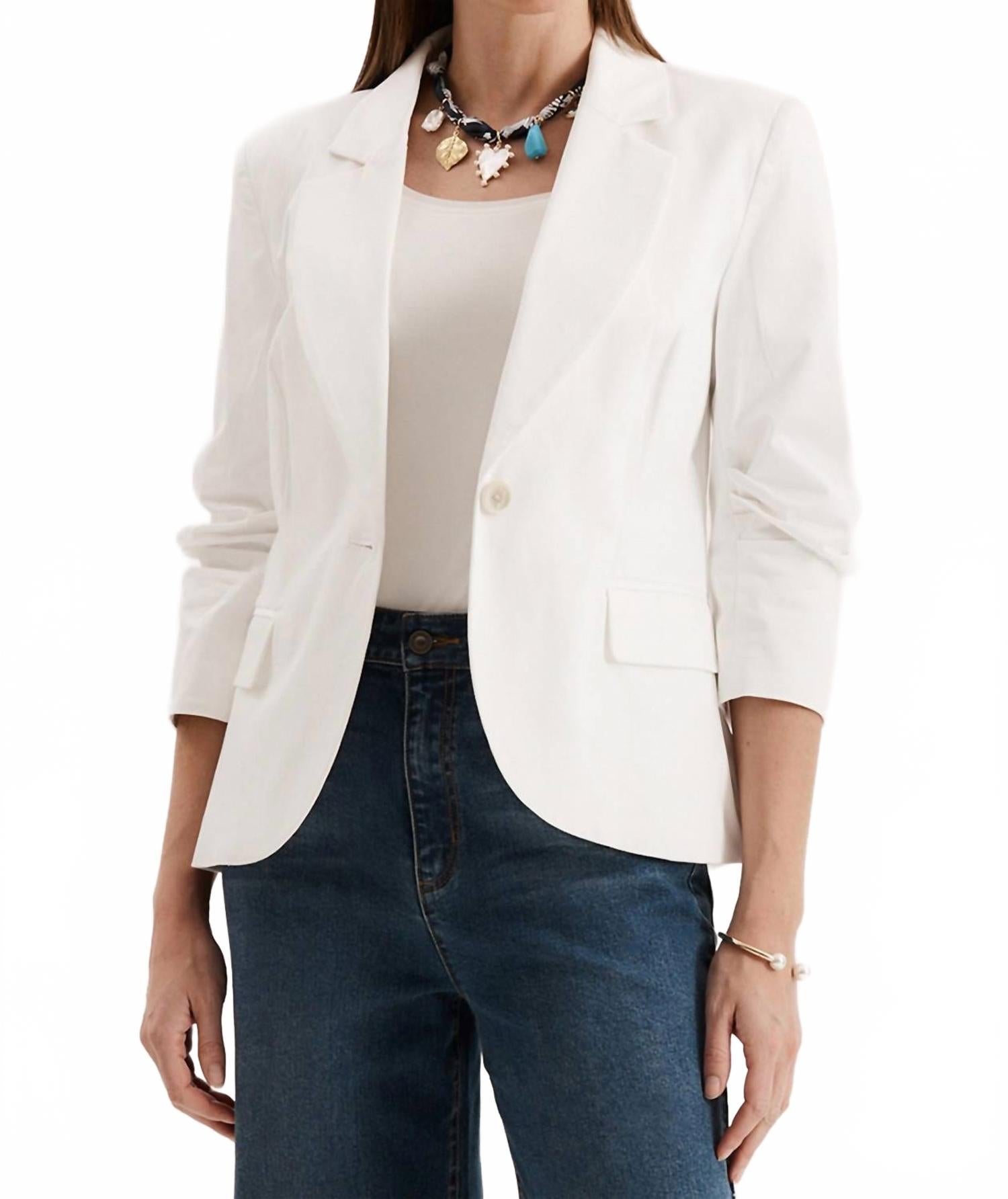 Тейлор Растягивающийся жакет-блейзер в белом Tyler Boe
Тейлор Растягивающийся жакет-блейзер в белом Tyler Boe