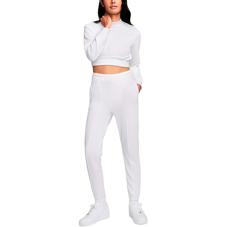 Трикотажные спортивные штаны женские белые Nike
Трикотажные спортивные штаны женские белые Nike