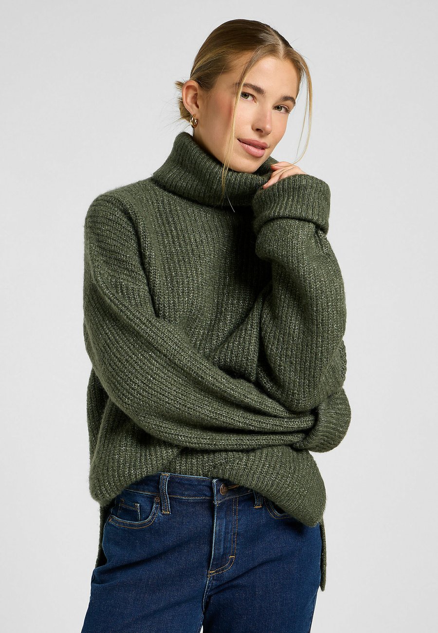 Джемпер Lee Jumper, Olive Gray/Dark Green
Джемпер Lee Jumper, Olive Gray/Dark Green