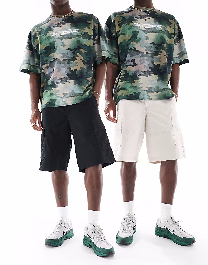 Jack & Jones - комплект из 2 шорт-карго черного и кремового цветов
Jack & Jones - комплект из 2 шорт-карго черного и кремового цветов