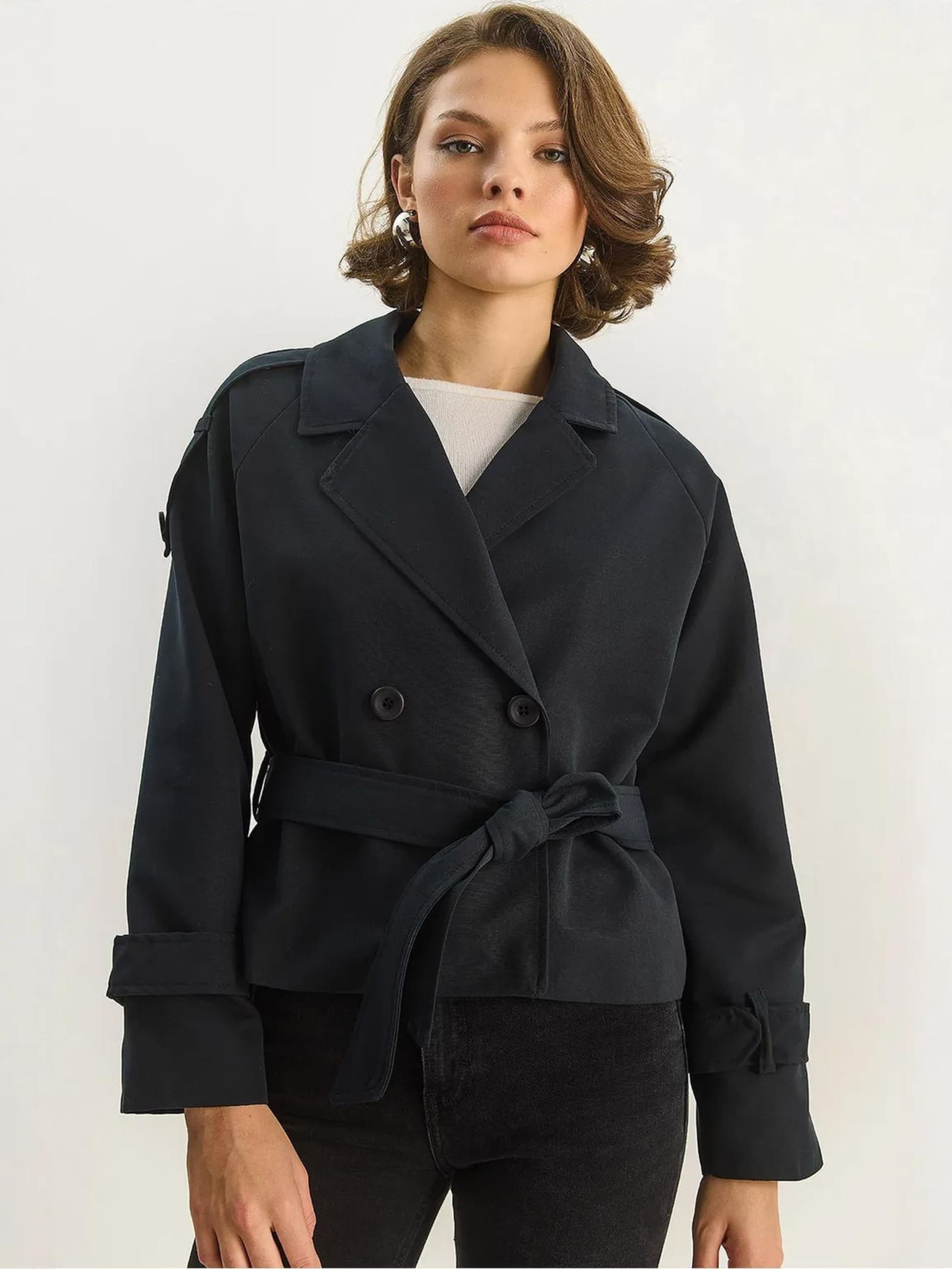 Bianco Lucci Куртка для межсезонья в черном цвете
Bianco Lucci Куртка для межсезонья в черном цвете