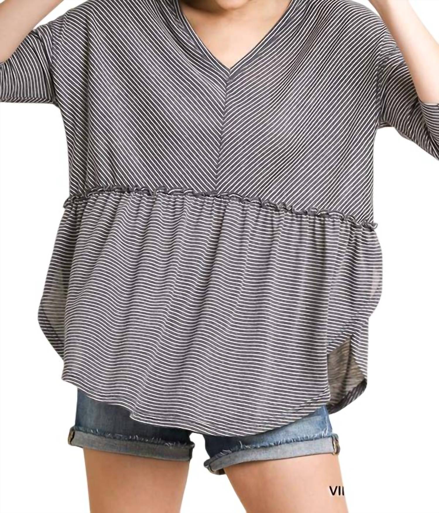 Полосатый топ-бэбидолл в голубом Umgee
Полосатый топ-бэбидолл в голубом Umgee