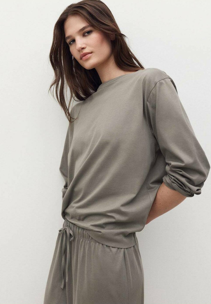 Пижамный комплект Mango DOS PIEZAS LISO SET, Brown
Пижамный комплект Mango DOS PIEZAS LISO SET, Brown