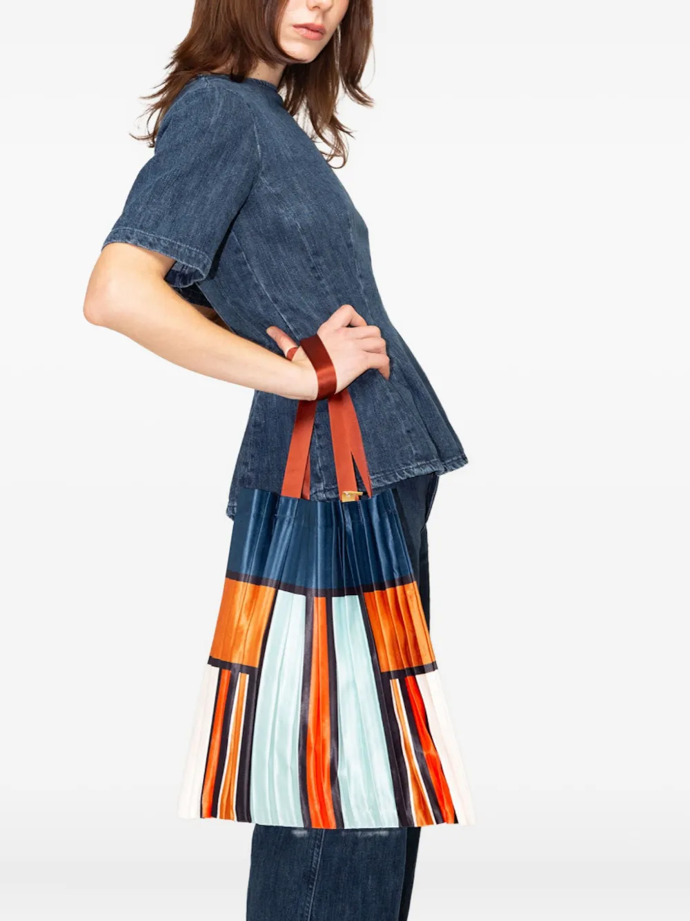 Плиссированная сумка-тоут Chia в полоску Multitudes Bags, оранжевый
Плиссированная сумка-тоут Chia в полоску Multitudes Bags, оранжевый